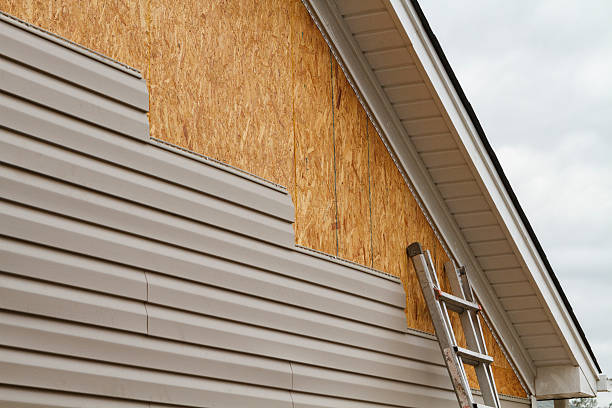 24/7 Emergency Siding Repair experts in Snow Shoe, PA
